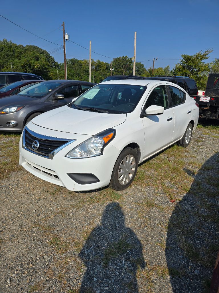 2019 Nissan Versa 1.6 SV CVT's photo