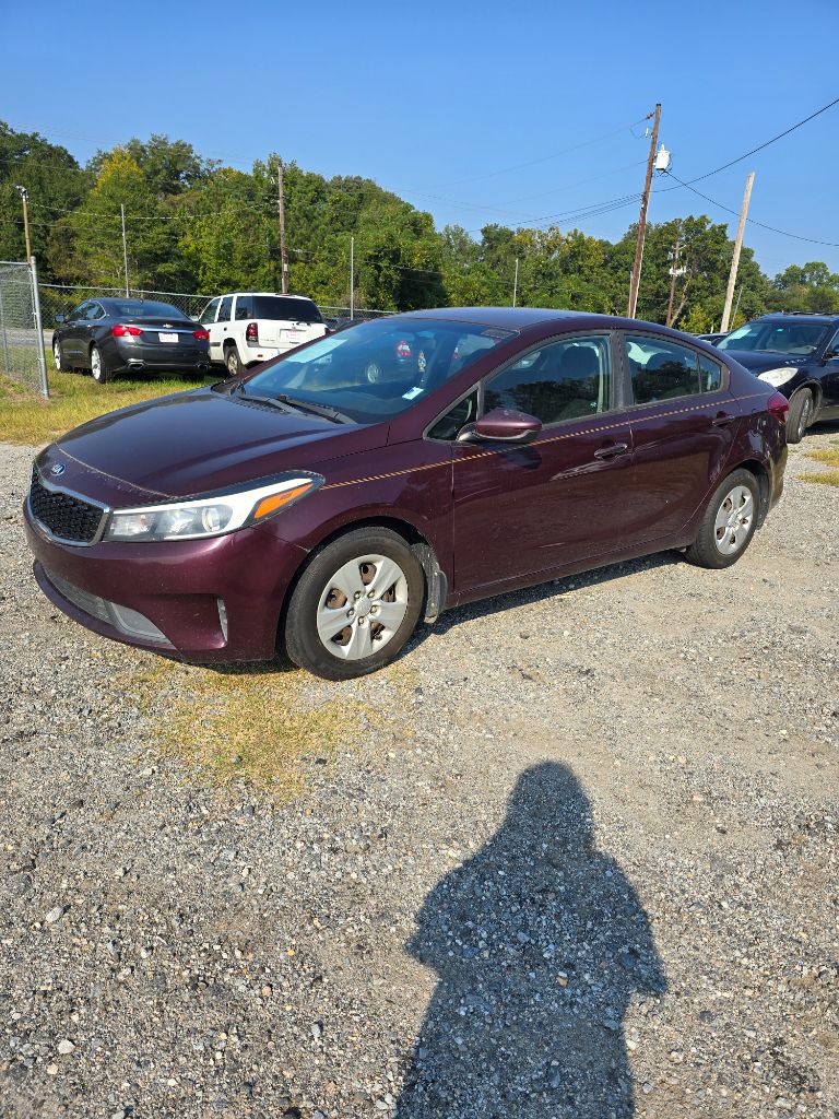 2017 Kia Forte LX's photo