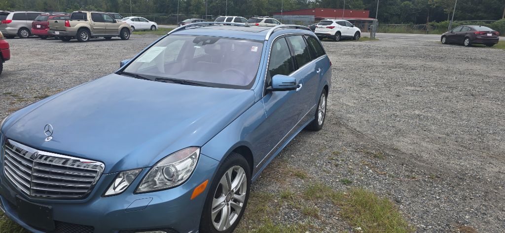 2011 Mercedes-Benz E-Class E350's photo